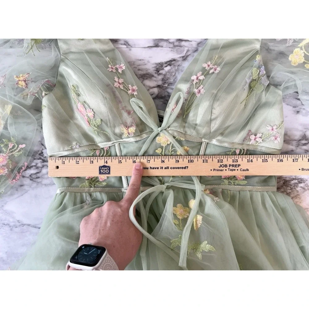 Green Floral Midi Dress with Sheer Puff Sleeves - Picture 7 of 12